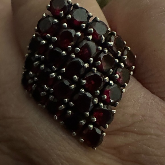 Garnet and Sterling Silver Ring - Picture 2 of 6
